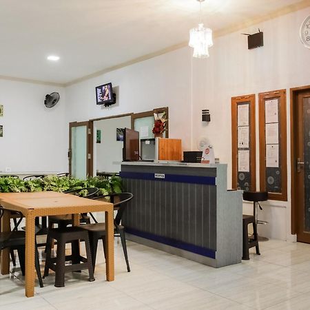Hotel O Pa Baeng Baeng Near Rumah Sakit Faisal Formerly Guest House Cahaya 7296 Makassar Eksteriør billede