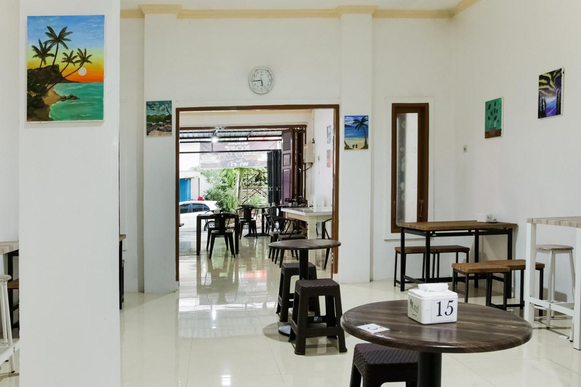 Hotel O Pa Baeng Baeng Near Rumah Sakit Faisal Formerly Guest House Cahaya 7296 Makassar Eksteriør billede