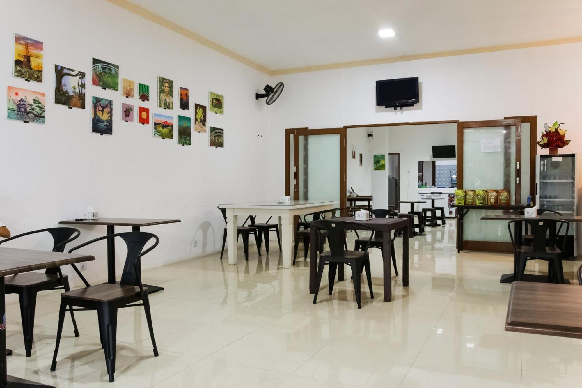 Hotel O Pa Baeng Baeng Near Rumah Sakit Faisal Formerly Guest House Cahaya 7296 Makassar Eksteriør billede